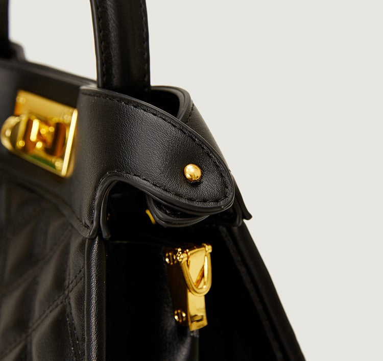 Fearless Quilted Large Capacity Luxury Handbag for Women